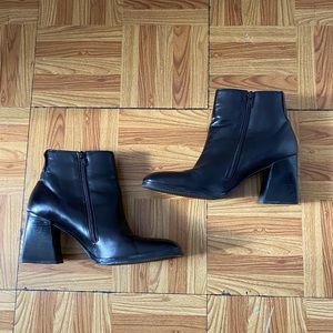 Faux leather square toe booties by « Real Shoes »